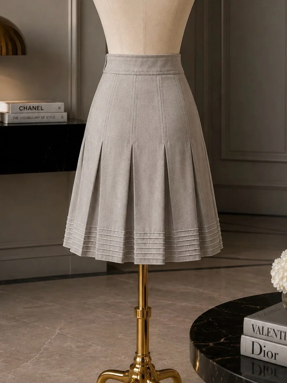 Valentino Roma Made in Italy Virgin Wool Pleated Luxury Skirt IT 40